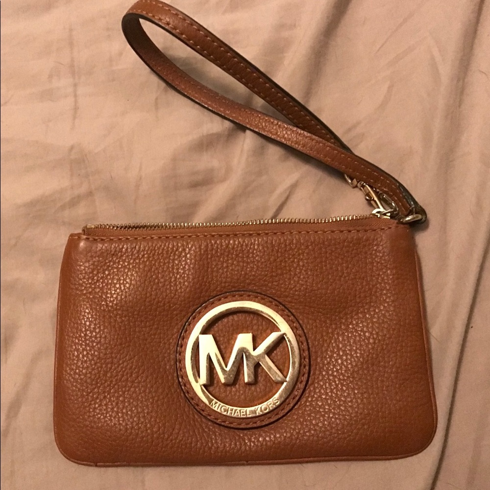 Michael Kors tan leather zip wristlet
